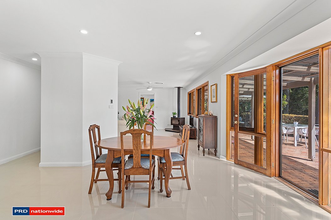 30 Eucalyptus Drive ONE MILE 8