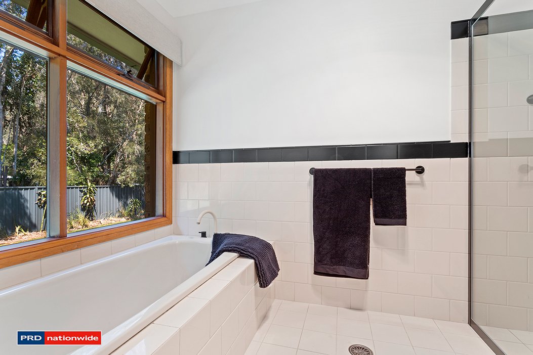 30 Eucalyptus Drive ONE MILE 22