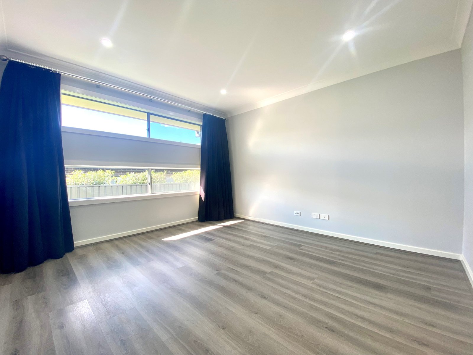 30 Falcon Drive TAMWORTH 18