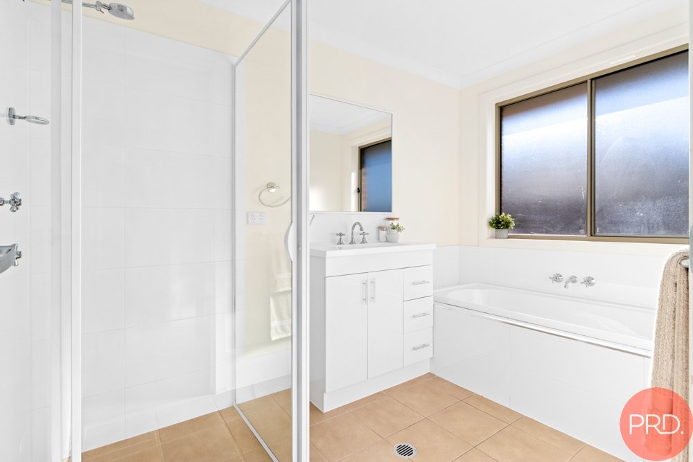 30 Finch Crescent ABERGLASSLYN 8