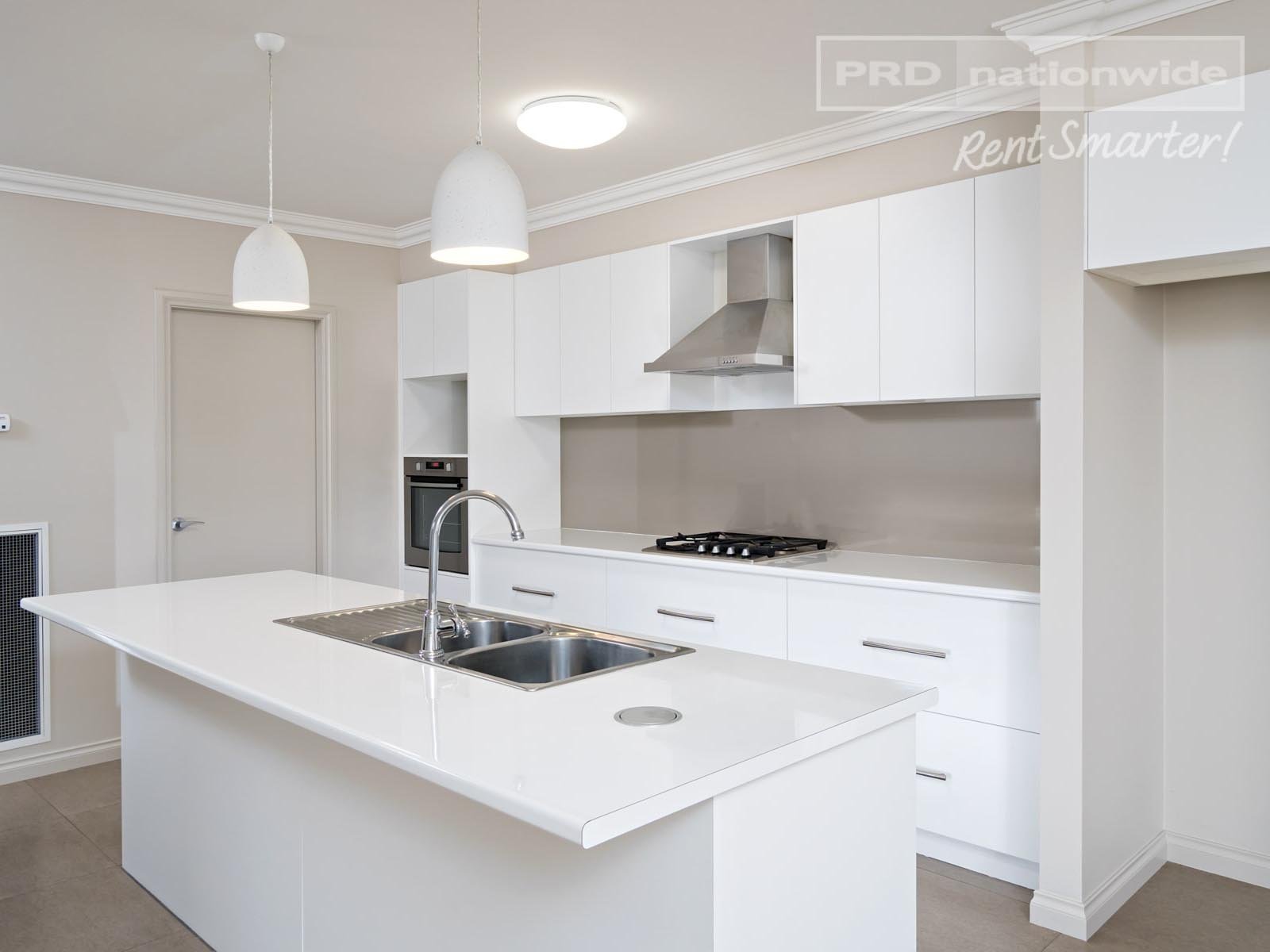 30 Flack Street BOOROOMA 3