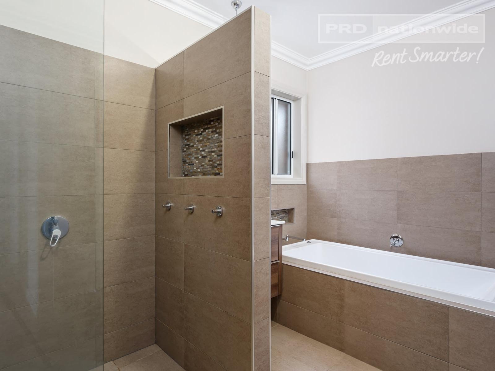 30 Flack Street BOOROOMA 7