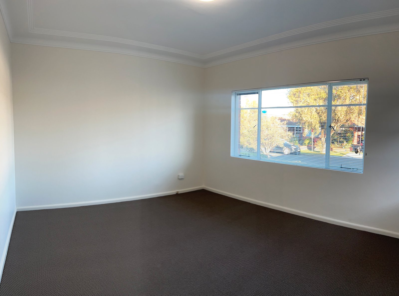 30 Frederick Avenue BEVERLY HILLS 6