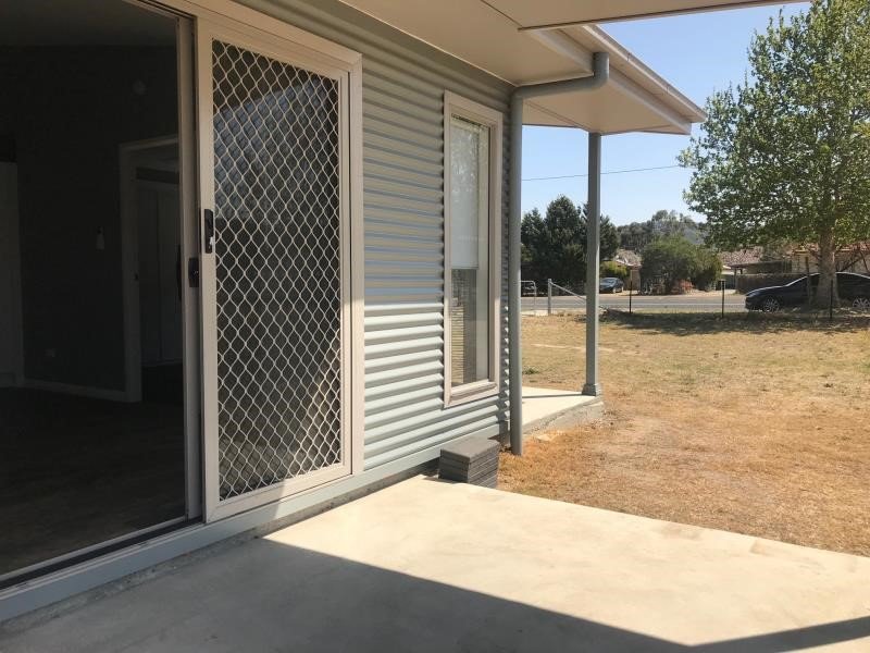 30 Gill Street MOONBI 8