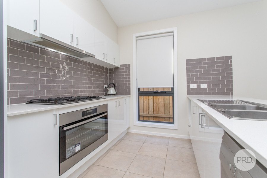 30 Glendiver Street Gledswood Hills 2