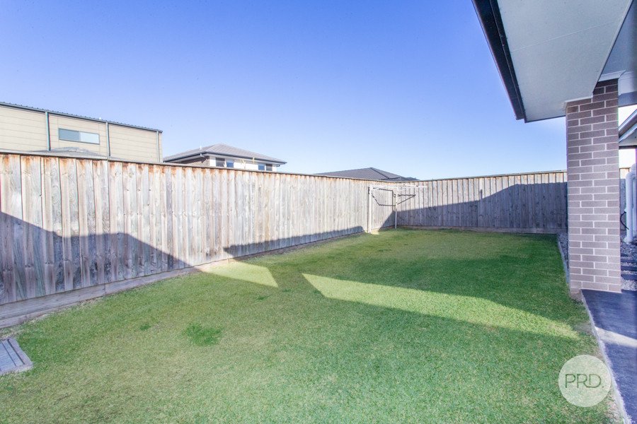 30 Glendiver Street Gledswood Hills 8