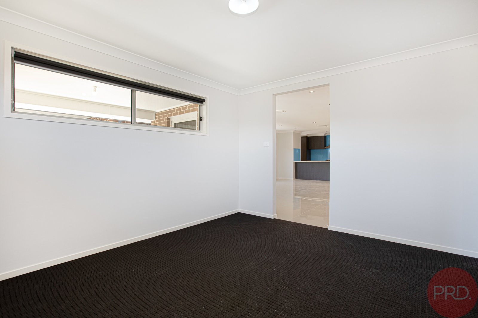 30 Golden Whistler Avenue ABERGLASSLYN 7