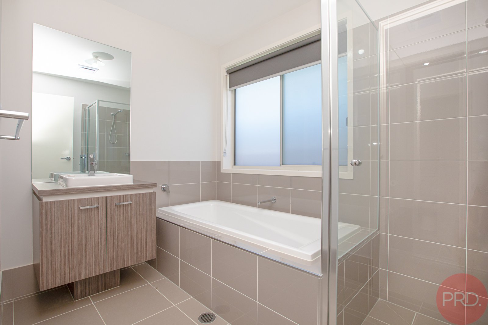 30 Golden Whistler Avenue ABERGLASSLYN 13