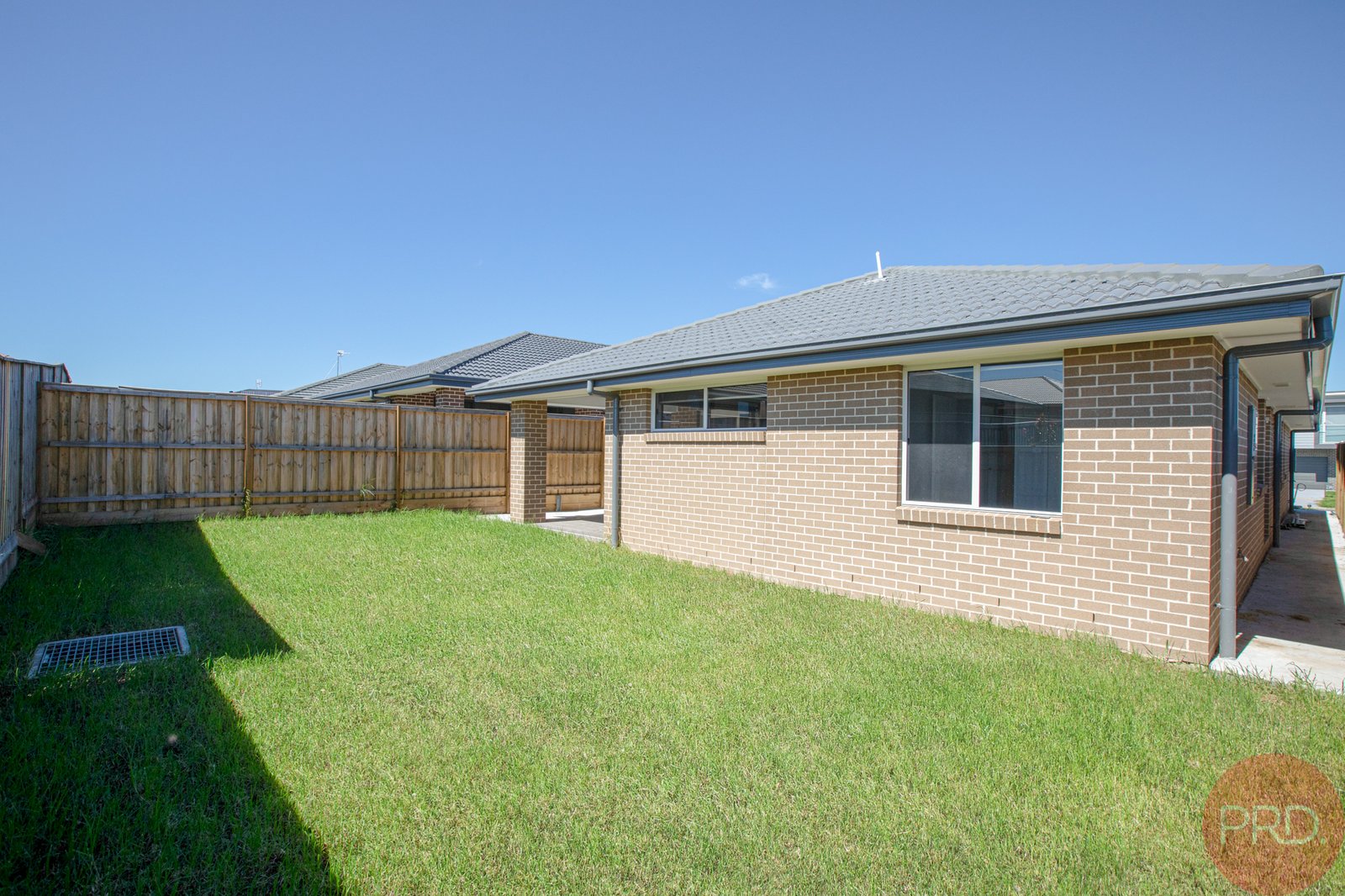 30 Golden Whistler Avenue ABERGLASSLYN 16