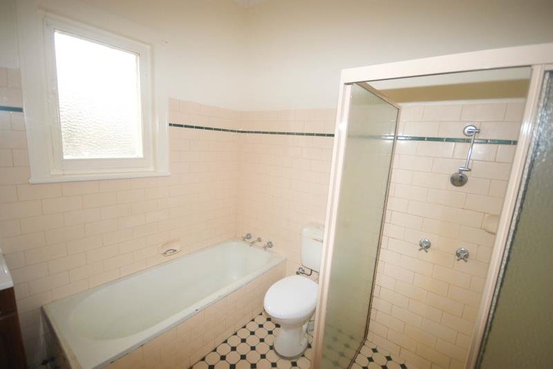 30 Gormly Avenue WAGGA WAGGA 5