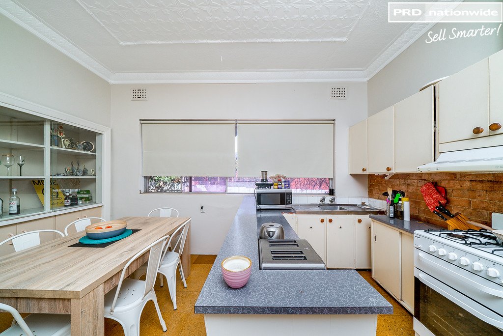 30 Gormly Avenue WAGGA WAGGA 2