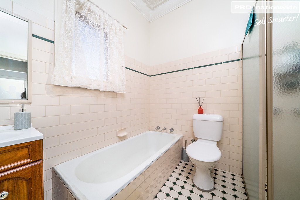 30 Gormly Avenue WAGGA WAGGA 9