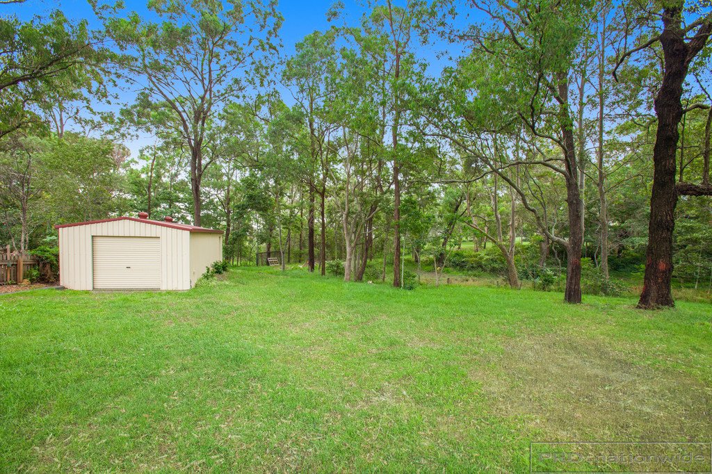 30 Grey Gum Crescent CHISHOLM 7