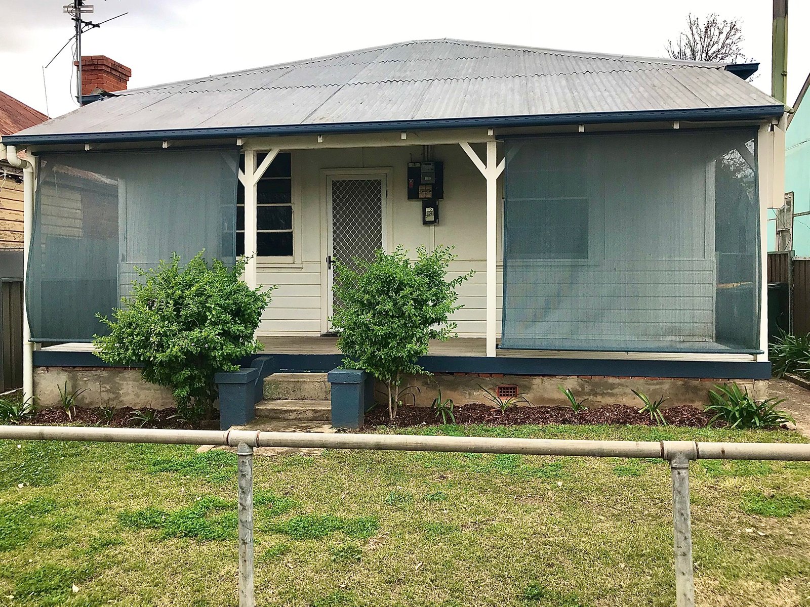 30 Griffin Avenue NORTH TAMWORTH 1