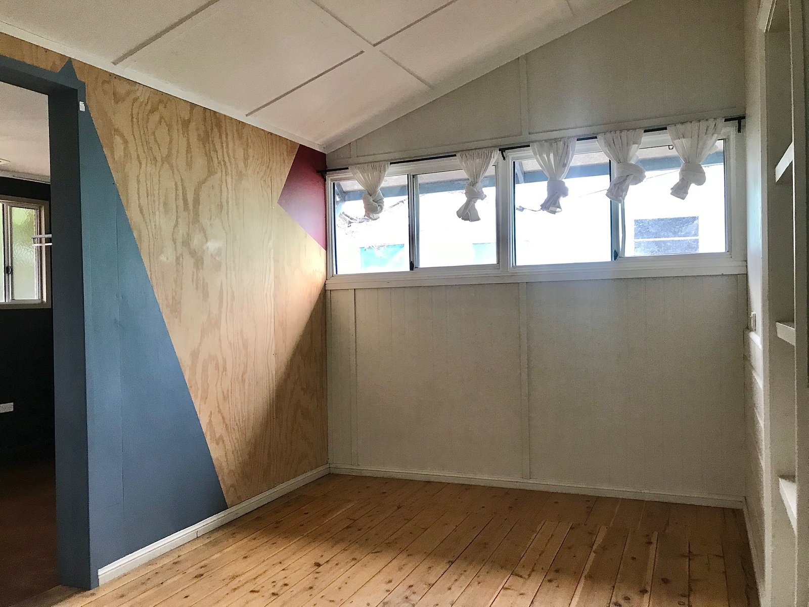 30 Griffin Avenue NORTH TAMWORTH 3