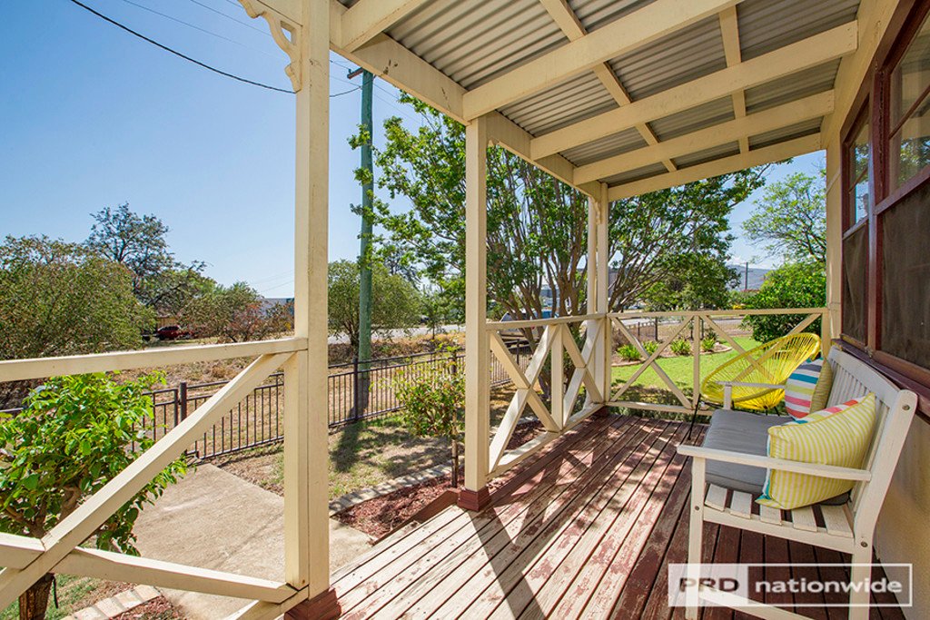 30 Gunnedah Road TAMWORTH 2