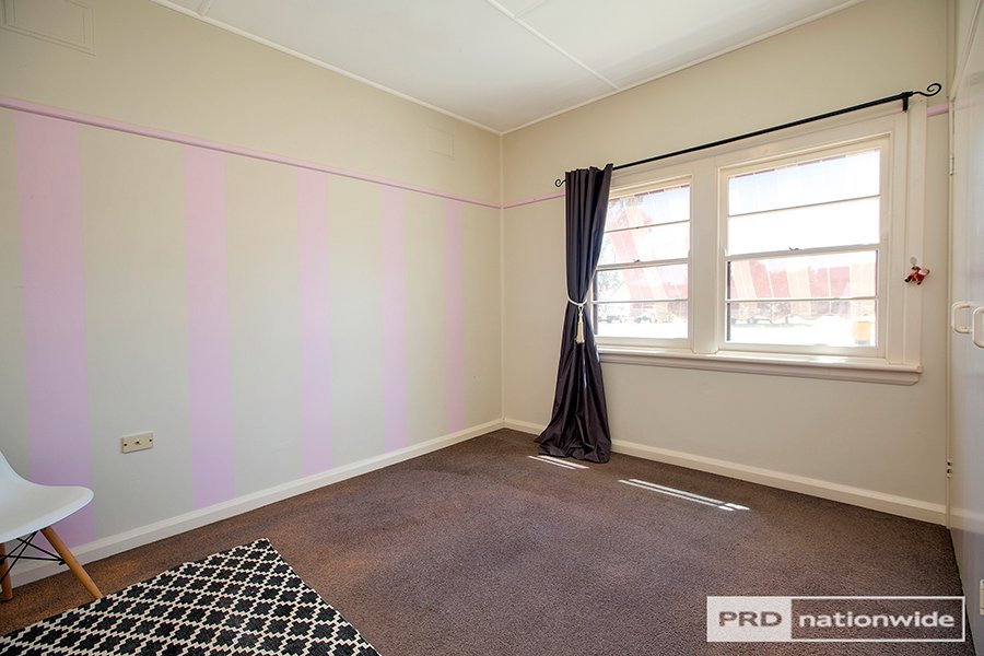 30 Gunnedah Road TAMWORTH 3