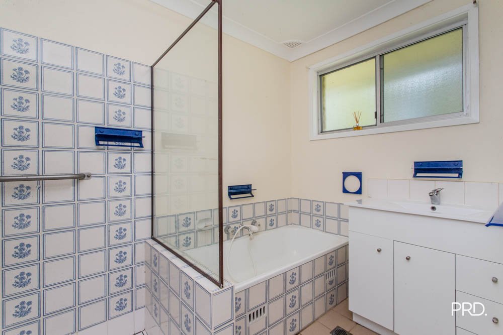 30 Hall Parade Hazelbrook 9