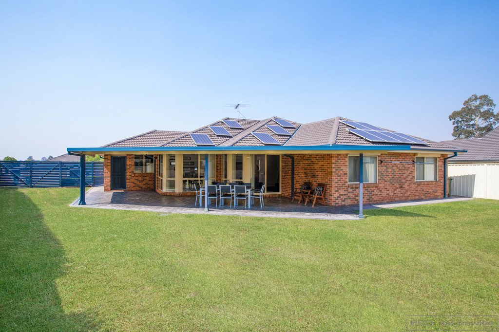30 Honeyoak Drive ABERGLASSLYN 4