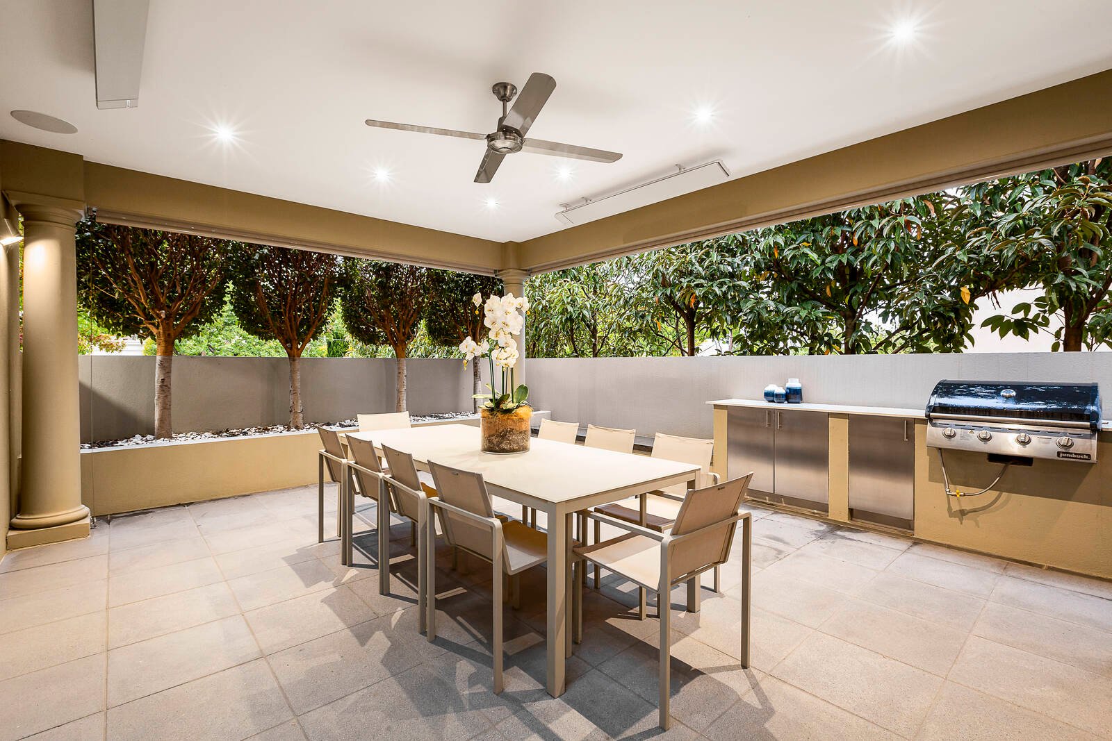 Real Estate and Property in 30 Hopetoun Road, Toorak, VIC