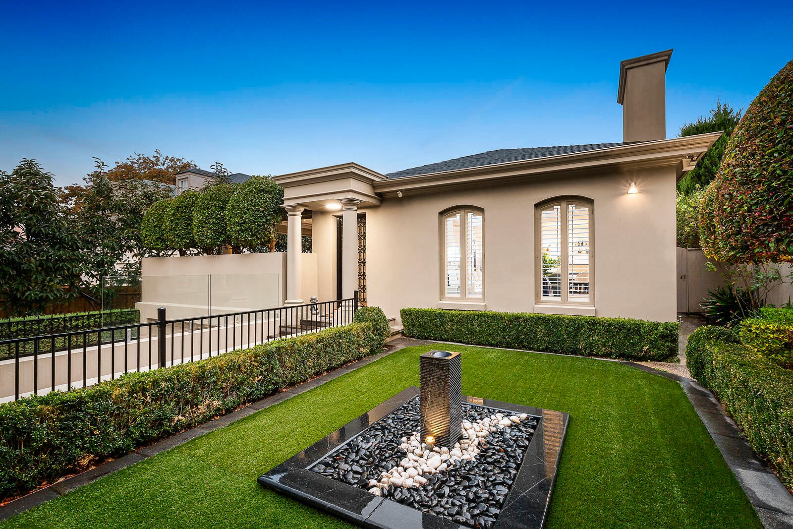 Real Estate and Property in 30 Hopetoun Road, Toorak, VIC