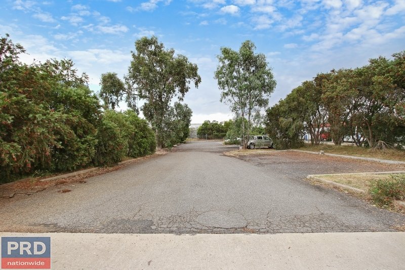 30 Hudson Crescent LAVINGTON 11