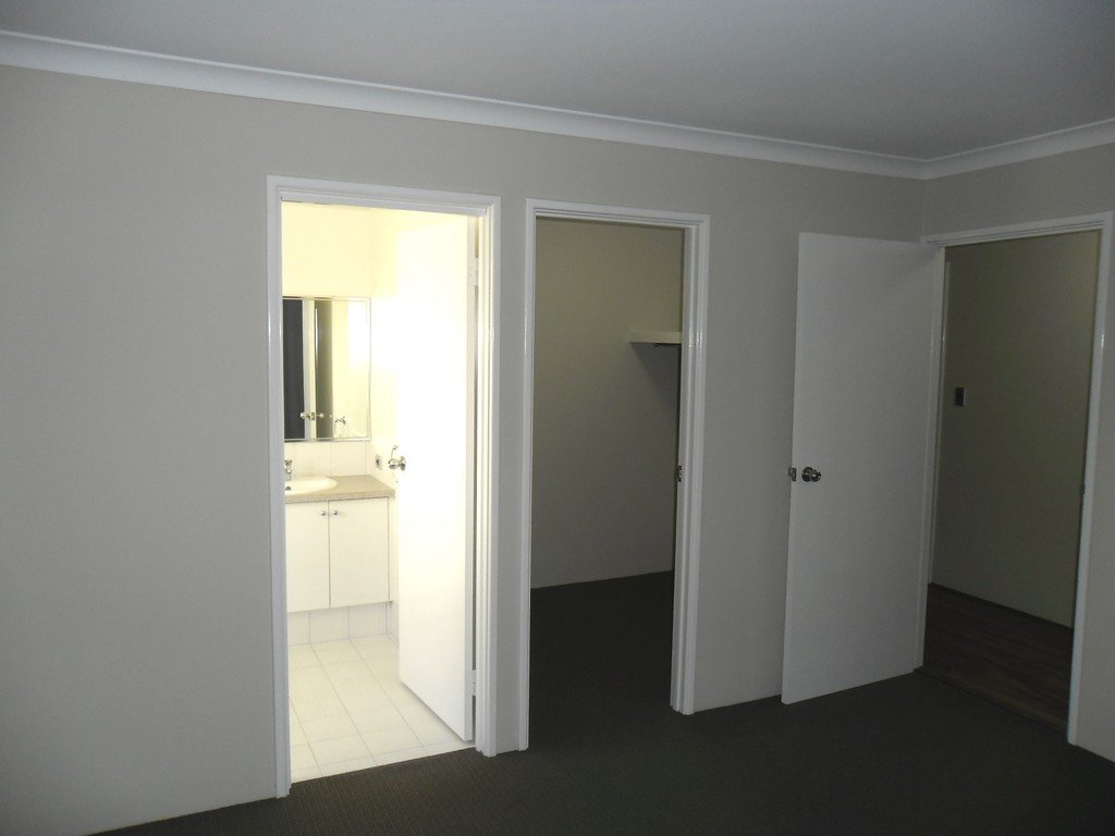 30 Johnsonia Bend HAMMOND PARK 10