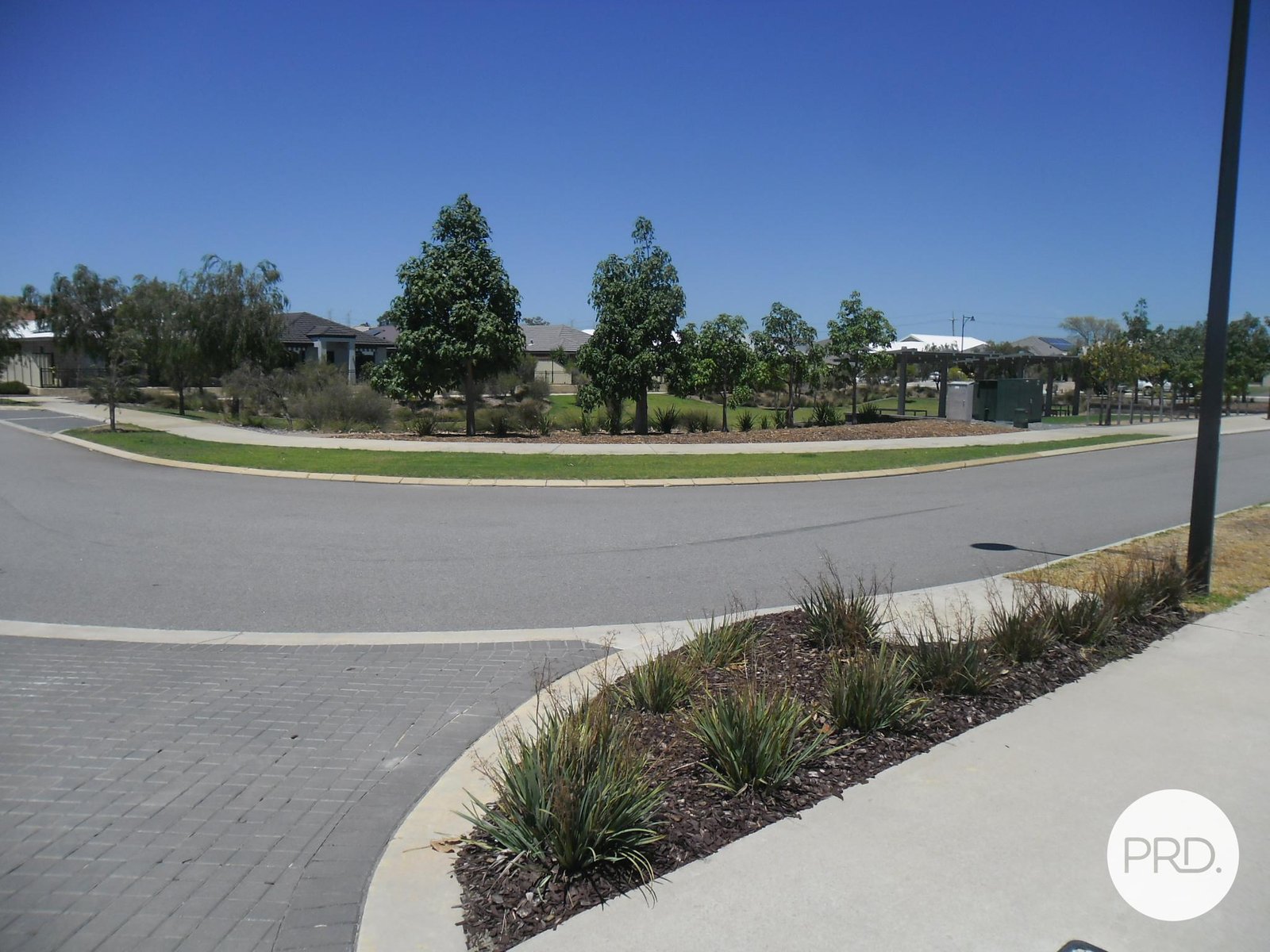 30 Johnsonia Bend HAMMOND PARK 12