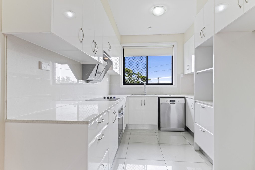 30 Junee Crescent KINGSGROVE 2