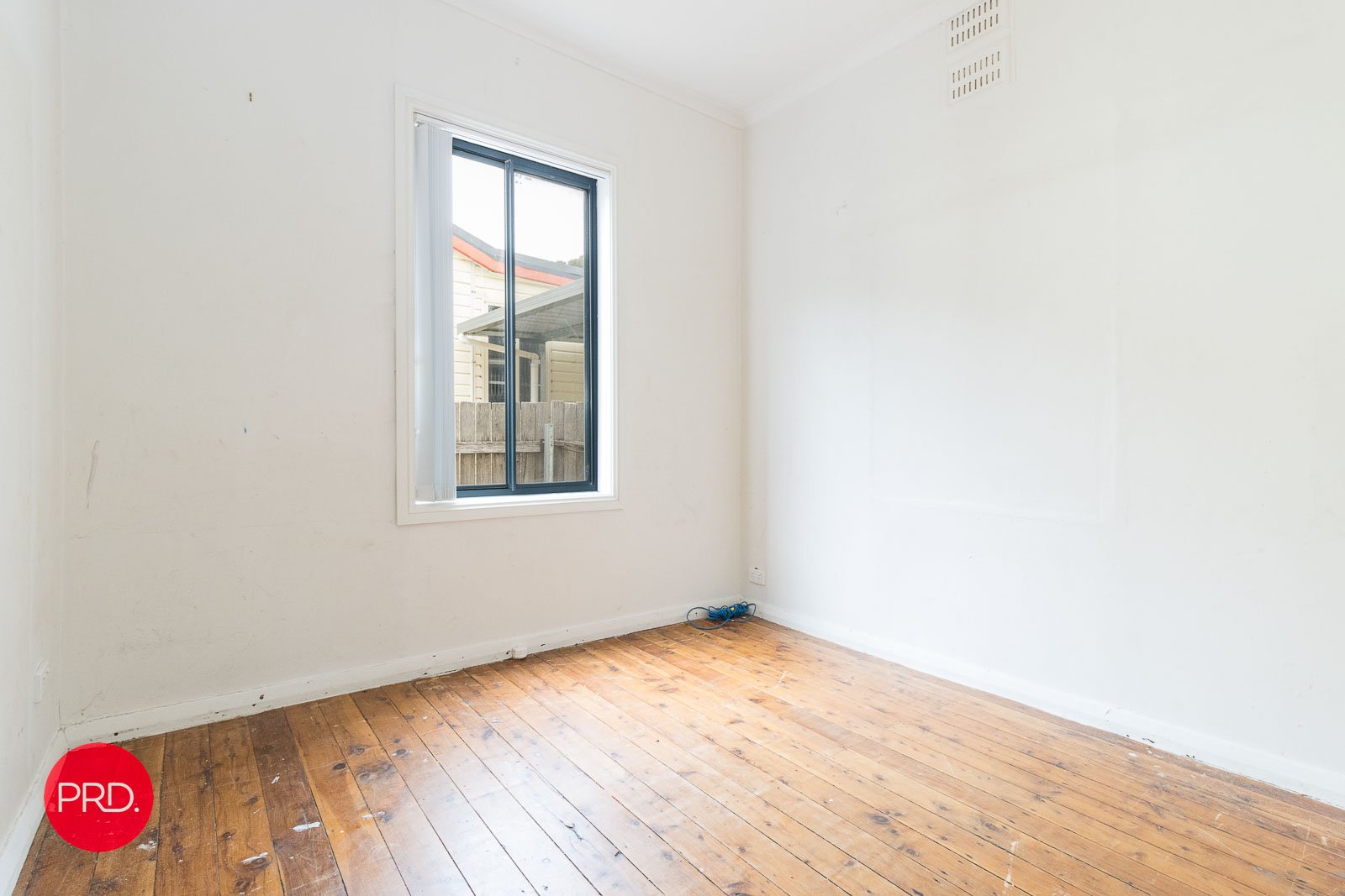 30 Kurrajong Street CAPTAINS FLAT 11