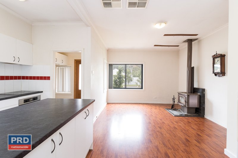 30 Kurrajong Street CAPTAINS FLAT 5