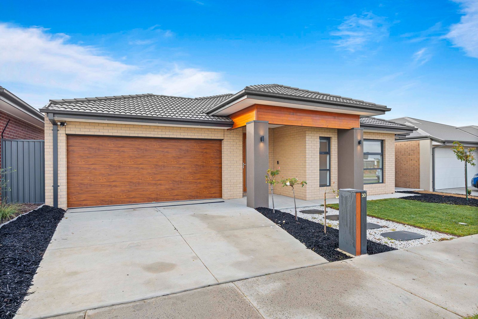 Gallery: 30 Lakeland Drive