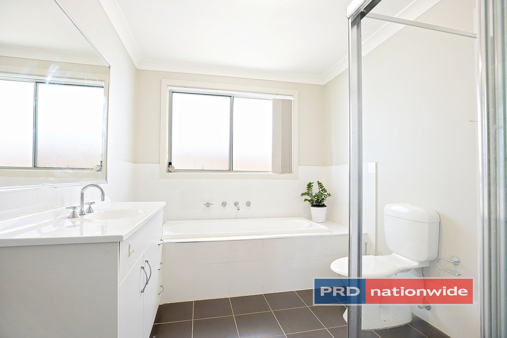 30 Lakeview Drive CRANEBROOK 4