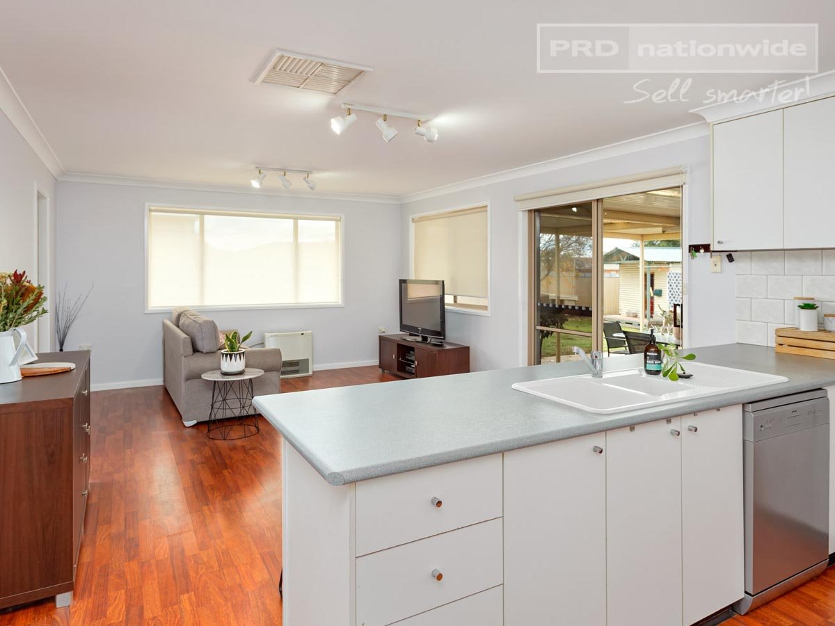 30 Langi Crescent GLENFIELD PARK 4