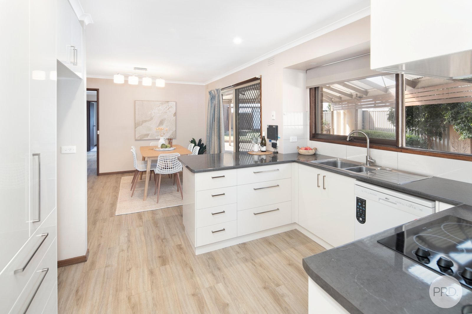 30 Langstaffe Drive WENDOUREE 5