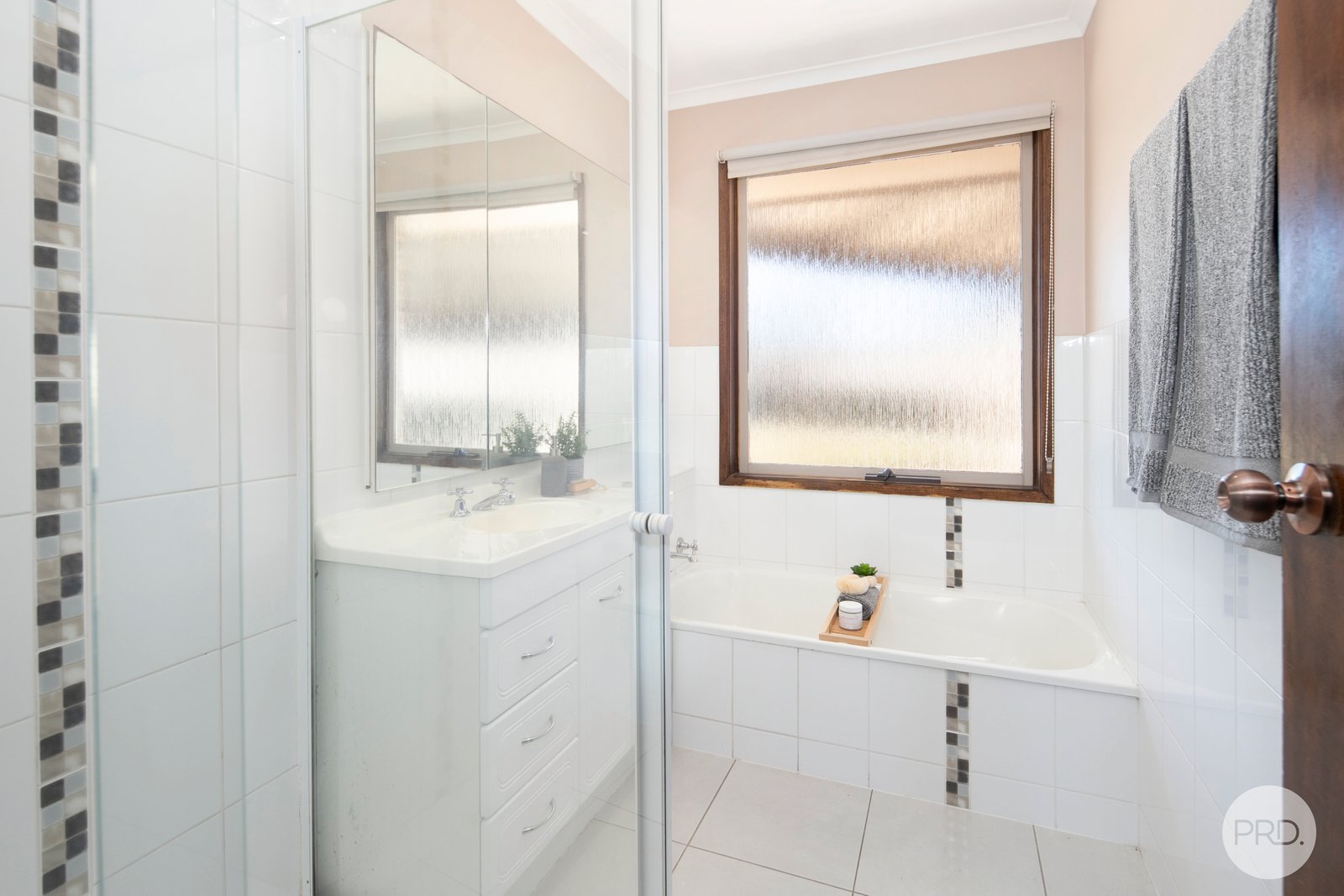 30 Langstaffe Drive WENDOUREE 9