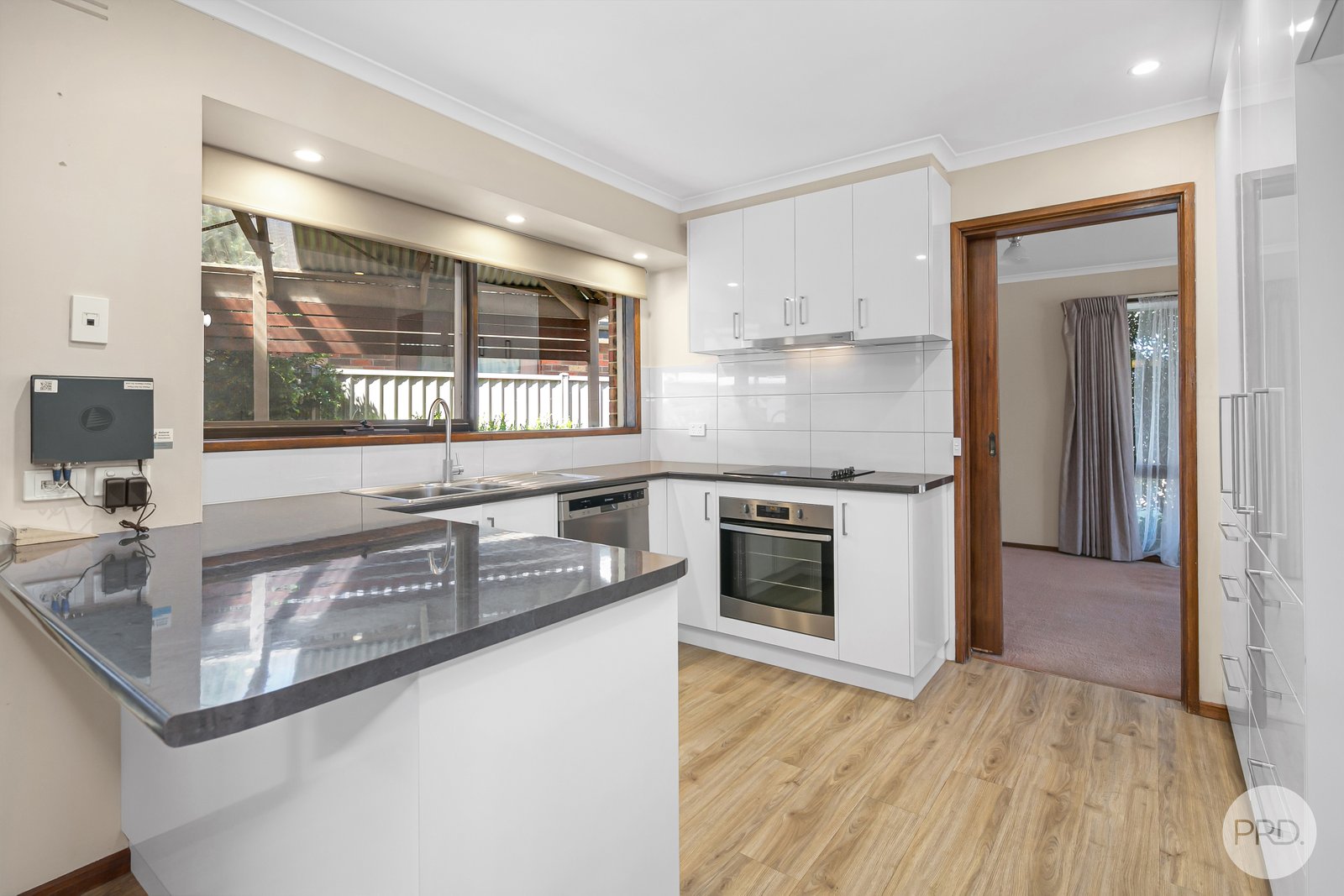 30 Langstaffe Drive WENDOUREE 2