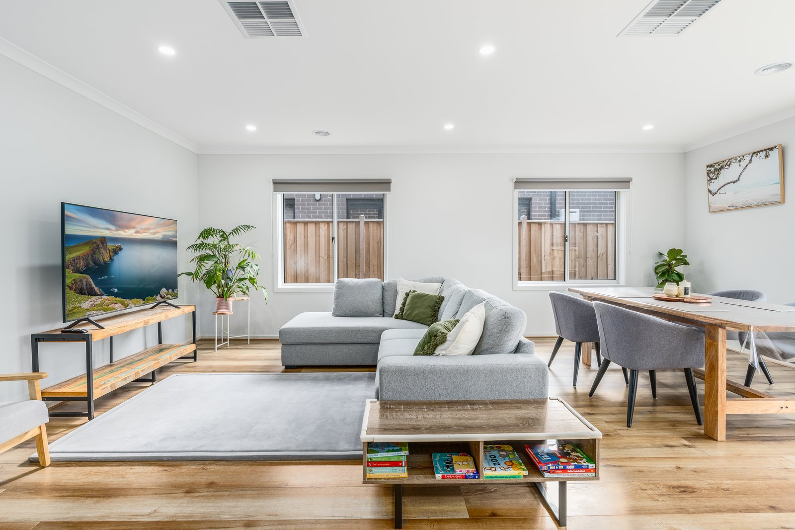Gallery: 30 Leafy Street