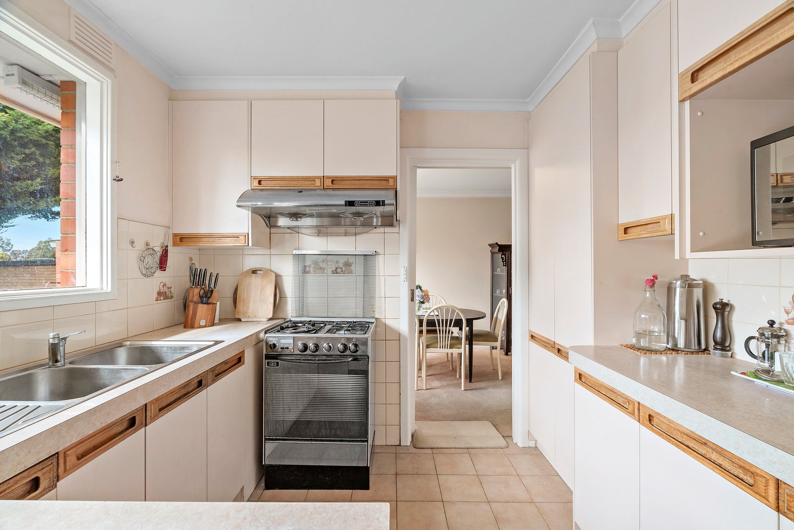 Real Estate and Property in 30 Leeds Road, Mount Waverley, VIC