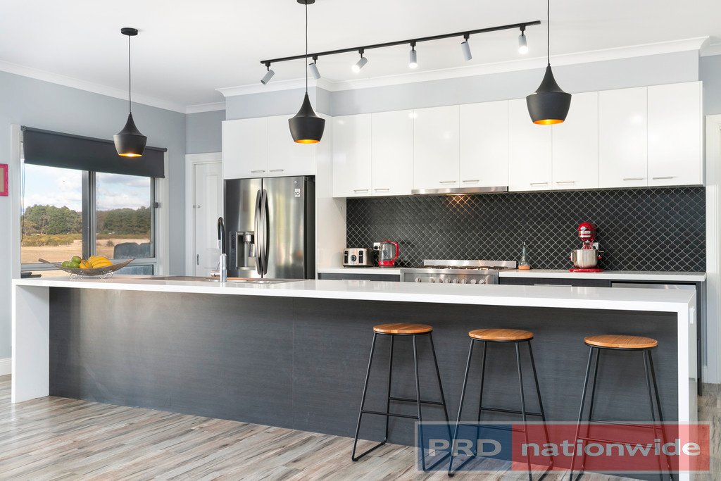 30 Leitch Road SCARSDALE 7