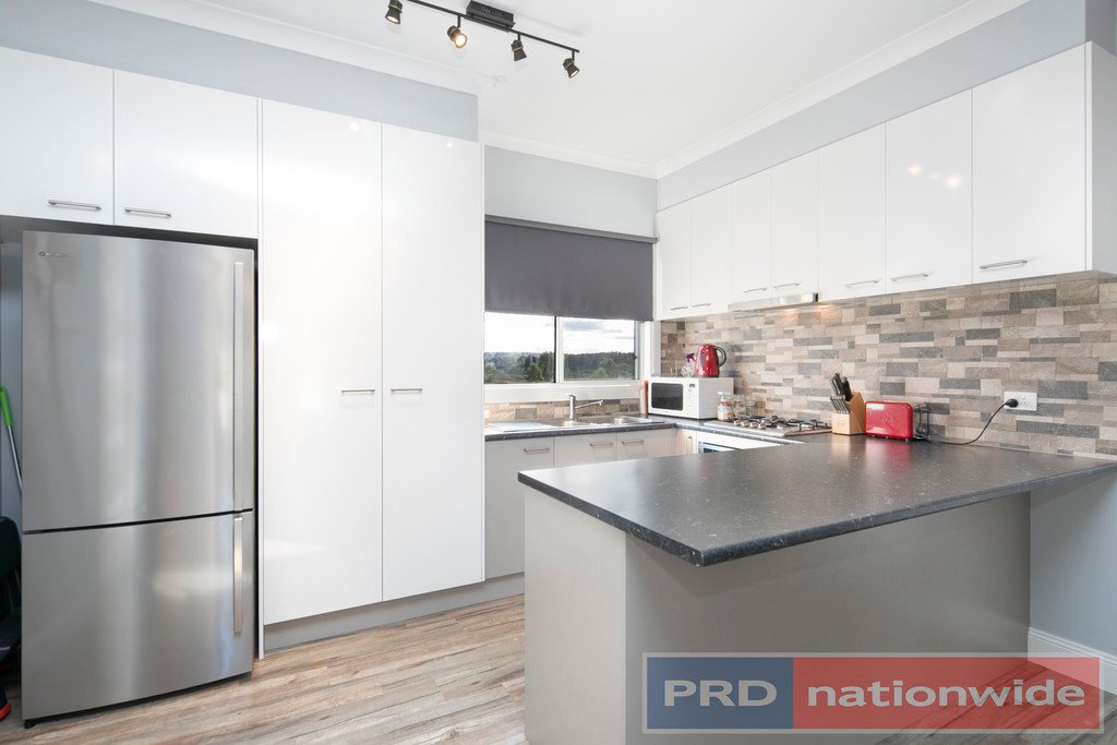 30 Leitch Road SCARSDALE 9