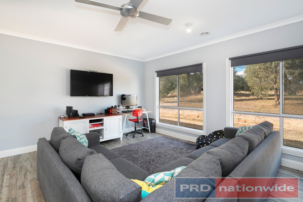 30 Leitch Road SCARSDALE 11