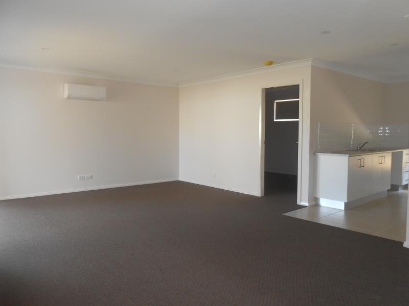 30 Leonora Crescent TAMWORTH 3