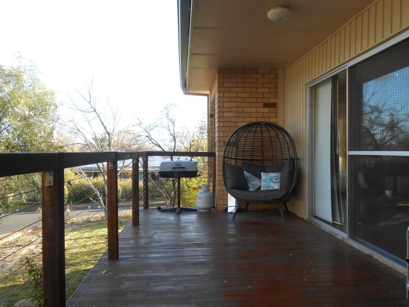30 Levien Avenue TAMWORTH 8