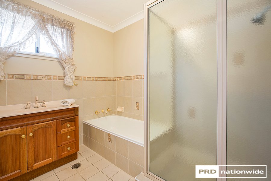 30 Maxwell Street TAMWORTH 10
