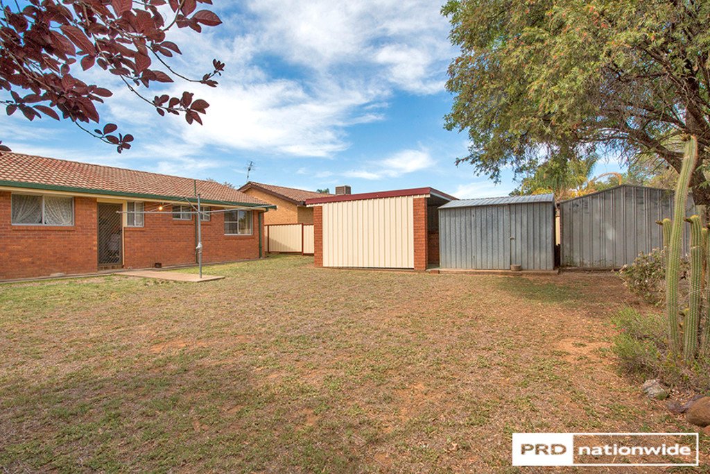 30 Maxwell Street TAMWORTH 12