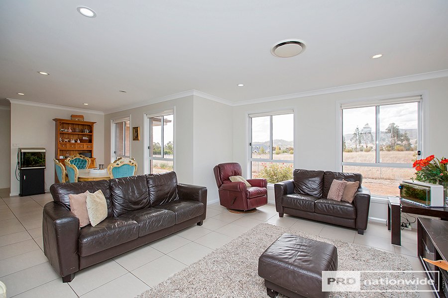 30 Maysteers Lane TAMWORTH 3