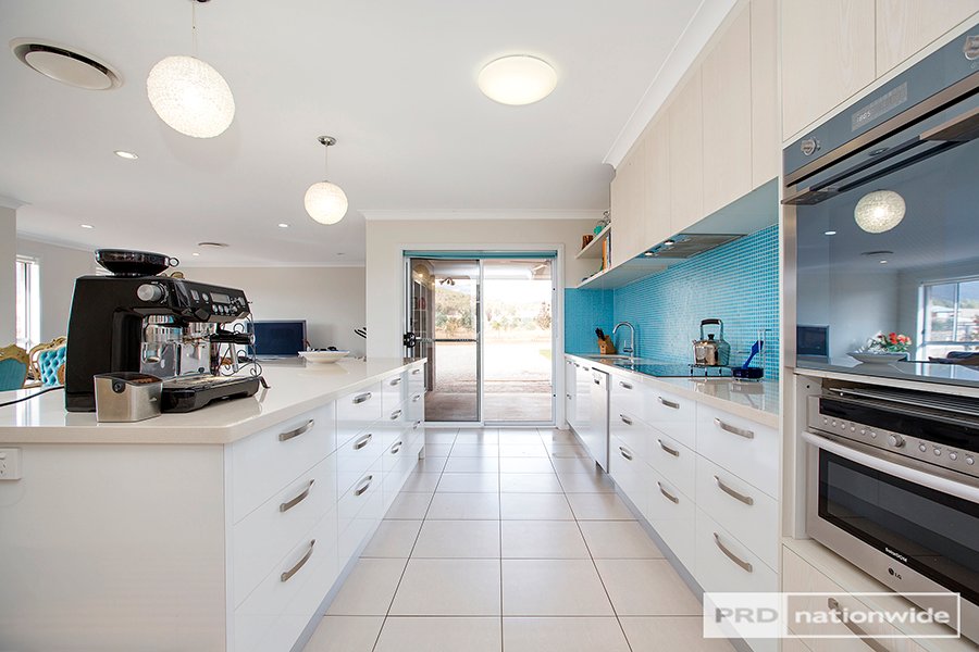 30 Maysteers Lane TAMWORTH 4