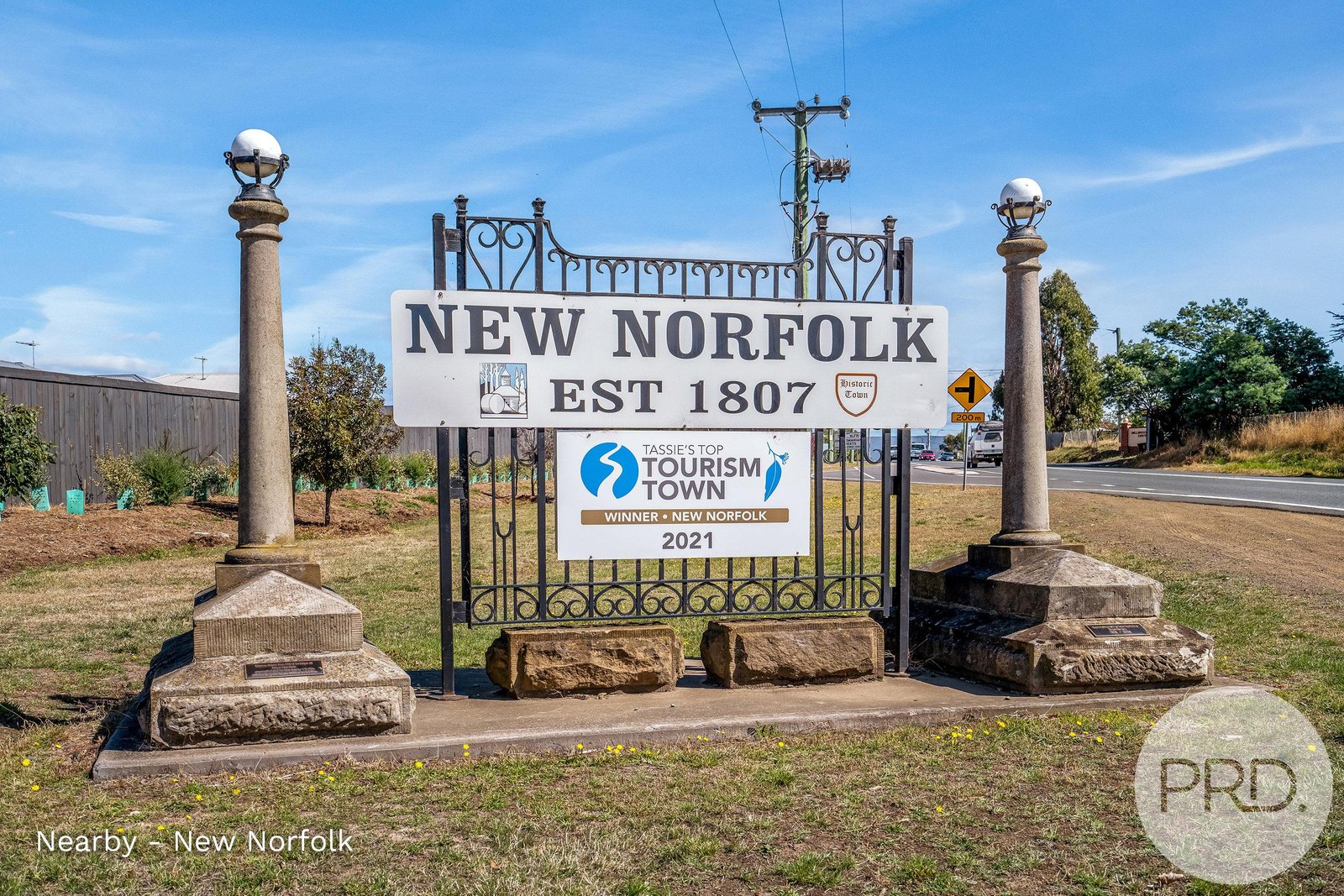 30 McGurk Road MOUNT LLOYD 27