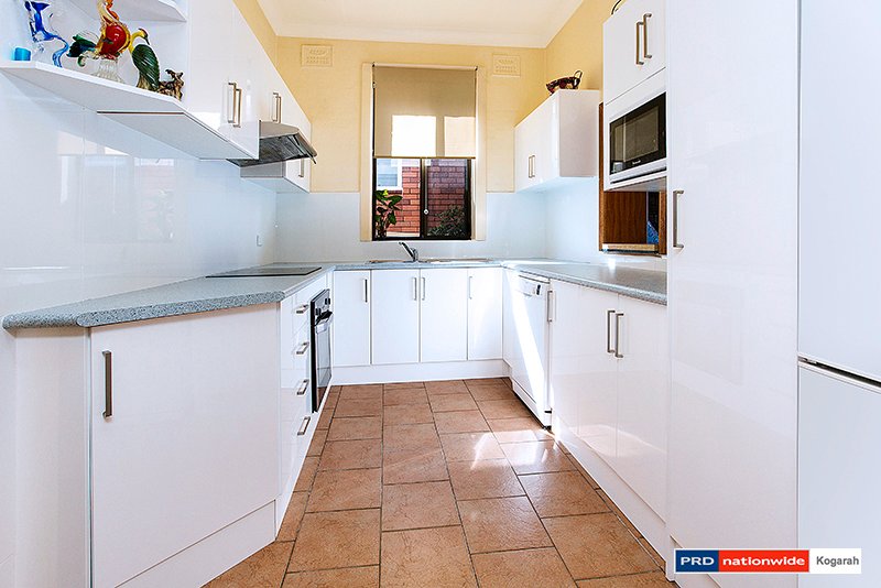 30 McPherson Street CARLTON 2